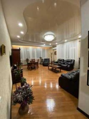 ქირავდება 4 ოთახიანი ბინა - თბილისი