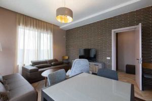 იყიდება 6 ოთახიანი სახლი - თბილისი