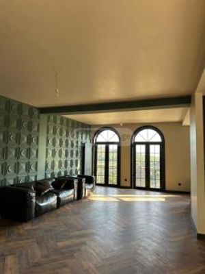 იყიდება 9 ოთახიანი სახლი - თბილისი