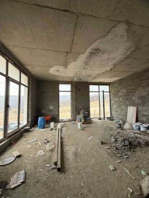 იყიდება 7 ოთახიანი სახლი - თბილისი