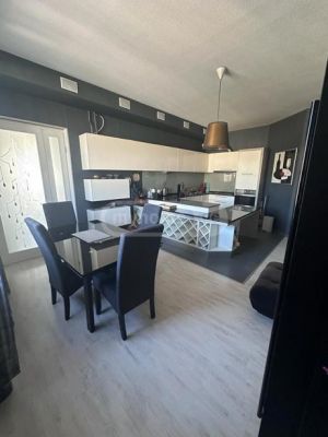 იყიდება 5 ოთახიანი ბინა - თბილისი