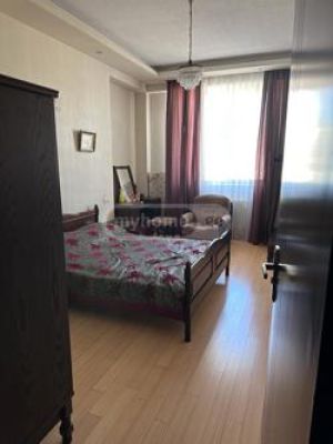 იყიდება 5 ოთახიანი ბინა - თბილისი