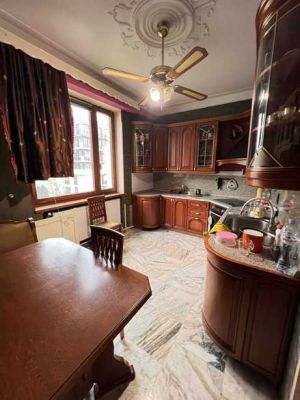 იყიდება 5 ოთახიანი ბინა - თბილისი