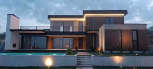 იყიდება 11 ოთახიანი სახლი - თბილისი