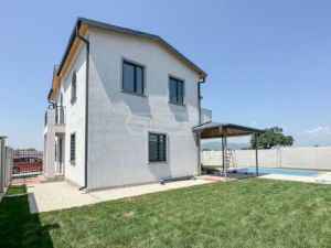 იყიდება 5 ოთახიანი სახლი - თბილისი