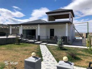 იყიდება 5 ოთახიანი სახლი - თბილისი