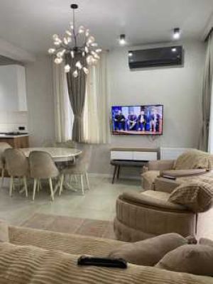 იყიდება 6 ოთახიანი სახლი - თბილისი