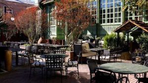 იყიდება სასტუმრო - თბილისი