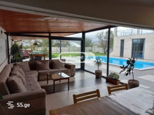 იყიდება 5 ოთახიანი სახლი - თბილისი