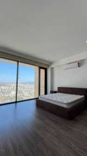 ქირავდება 7 ოთახიანი სახლი - თბილისი