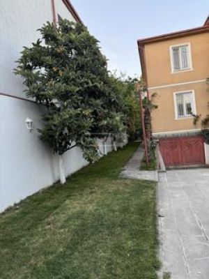 იყიდება 7 ოთახიანი სახლი - თბილისი