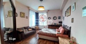 იყიდება 8 ოთახიანი სახლი - თბილისი