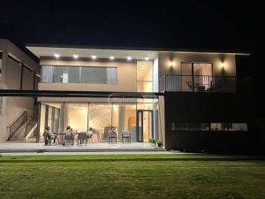 იყიდება 5 ოთახიანი სახლი - თბილისი