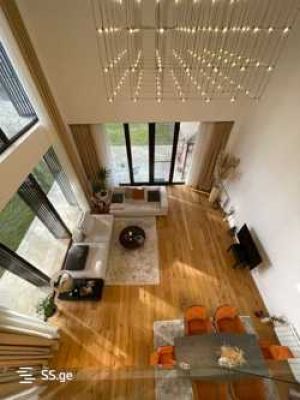 იყიდება 8 ოთახიანი სახლი - თბილისი