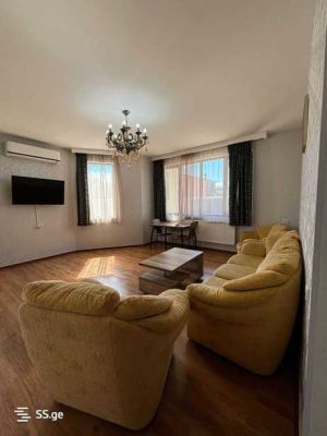 იყიდება 4 ოთახიანი სახლი - თბილისი