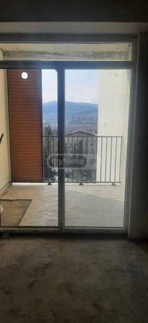 იყიდება 2 ოთახიანი ბინა - თბილისი