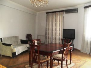 იყიდება 4 ოთახიანი ბინა - თბილისი