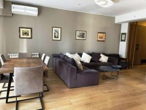 ქირავდება 5 ოთახიანი ბინა - თბილისი