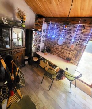 იყიდება 4 ოთახიანი სახლი - თბილისი