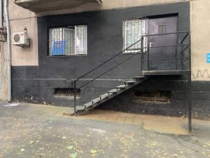 იყიდება 55 კვმ კომერციული ფართი - თბილისი