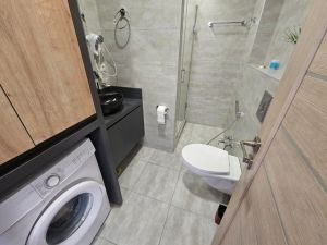 იყიდება 2 ოთახიანი ბინა - ბათუმი