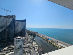 იყიდება 2 ოთახიანი ბინა - ბათუმი