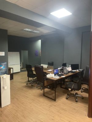 ქირავდება 100 კვმ კომერციული ფართი - თბილისი