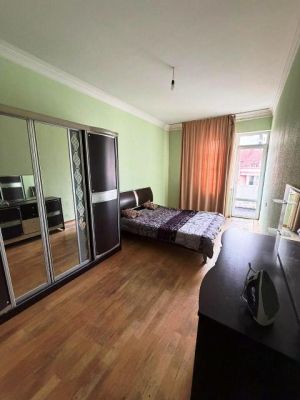 ქირავდება 4 ოთახიანი ბინა - თბილისი