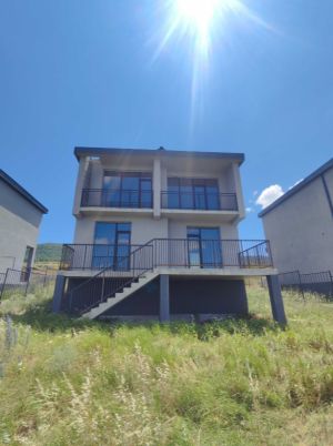 იყიდება 5 ოთახიანი სახლი - მცხეთის რაიონი