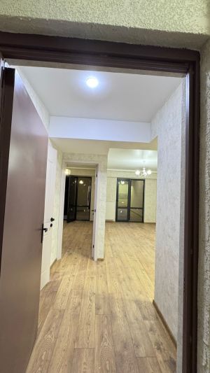 იყიდება 2 ოთახიანი ბინა - თბილისი