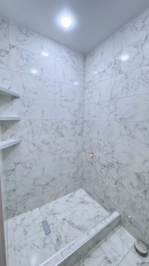 იყიდება 2 ოთახიანი ბინა - თბილისი