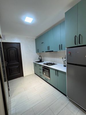 იყიდება 2 ოთახიანი ბინა - ბათუმი