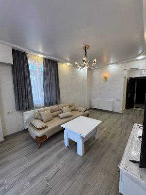 იყიდება 3 ოთახიანი ბინა - ბათუმი