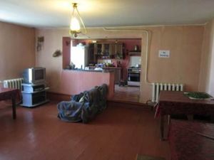 იყიდება 528 კვმ კომერციული ფართი - ბორჯომის რაიონი