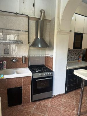 ქირავდება 4 ოთახიანი ბინა - თბილისი