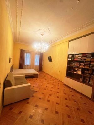 ქირავდება 4 ოთახიანი ბინა - თბილისი