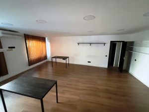 იყიდება 200 კვმ კომერციული ფართი - თბილისი