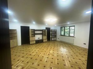 იყიდება 200 კვმ კომერციული ფართი - თბილისი