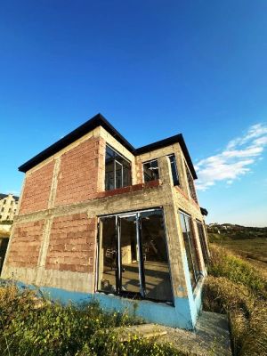 იყიდება 4 ოთახიანი სახლი - თბილისი