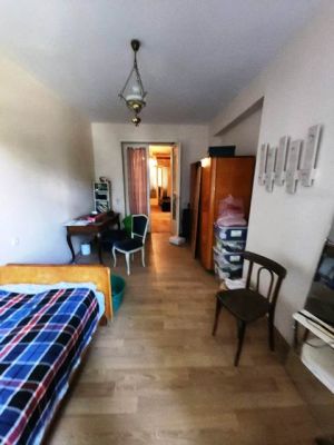 იყიდება 6 ოთახიანი ბინა - თბილისი