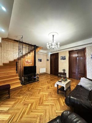 ქირავდება 7 ოთახიანი სახლი - მცხეთის რაიონი