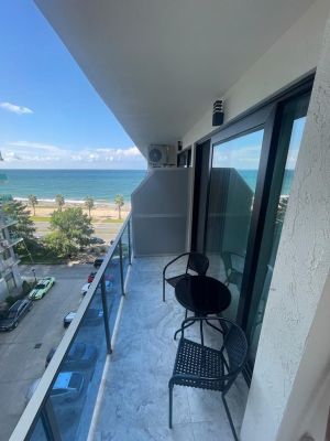 იყიდება 2 ოთახიანი ბინა - ბათუმი