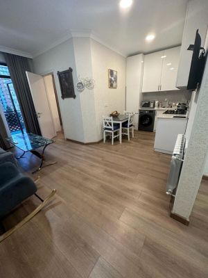 იყიდება 2 ოთახიანი ბინა - ბათუმი