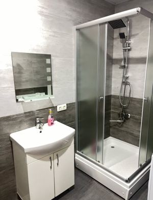 ქირავდება დღიურად 2 ოთახიანი ბინა - თბილისი