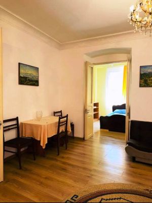 ქირავდება 4 ოთახიანი ბინა - თბილისი