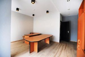 ქირავდება 140 კვმ კომერციული ფართი - თბილისი