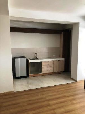 ქირავდება 60 კვმ კომერციული ფართი - თბილისი