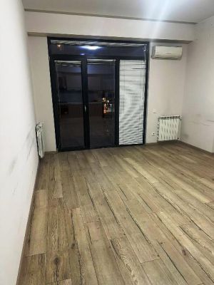 ქირავდება 65 კვმ კომერციული ფართი - თბილისი