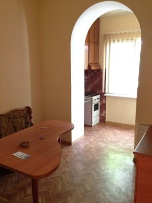 იყიდება 5 ოთახიანი ბინა - თბილისი