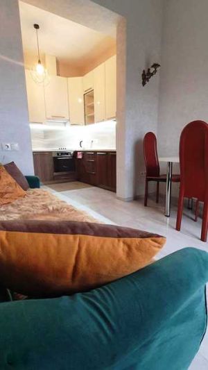 ქირავდება 3 ოთახიანი ბინა - თბილისი